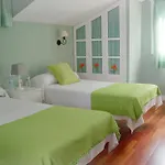 El Mar Villa
