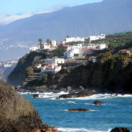 El Mar Villa *